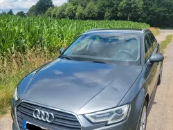Silber Gebraucht 2019 Audi A3 Sportback Sport Limousine | 15.900 € (Fairer Preis)