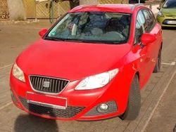 Rot Gebraucht 2011 Seat Ibiza ST Style Kombi | 3.200 € (Fairer Preis)