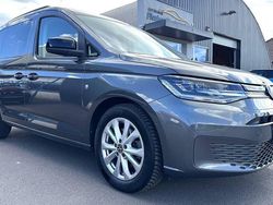 Grau Gebraucht 2022 VW Caddy Life Van / Kleinbus | 33.990 € (Teuer)