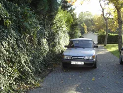 Silber Gebraucht 1987 Saab 900 Kleinwagen | 9.999 €