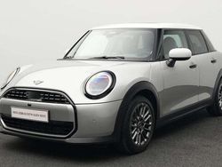 Grau Gebraucht 2024 Mini Cooper Classic Kleinwagen | 29.349 € (Etwas zu teuer)