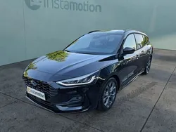 Schwarz Gebraucht 2024 Ford Focus ST-Line Kombi | 23.490 € (Fairer Preis)