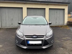 Andere außenfarben Gebraucht 2012 Ford Focus Limousine | 6.500 € (Fairer Preis)