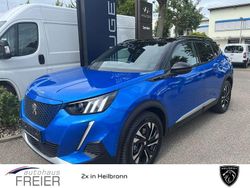 Blau Gebraucht 2023 Peugeot e-2008 GT SUV | 21.990 € (Etwas zu teuer)