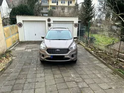 Beige Gebraucht 2019 Ford Kuga Vignale SUV | 22.999 € (Guter Preis)