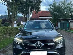 Grau Gebraucht 2022 Mercedes 200 SUV | 41.900 €