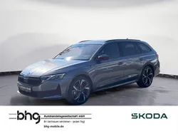Grau Neu 2025 Skoda Octavia SportLine Kombi | 47.980 €