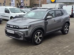 Grau Gebraucht 2024 Dacia Duster Journey SUV | 29.890 € (Fairer Preis)