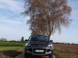 Grau Gebraucht 2015 Ford Kuga Individual SUV | 13.500 € (Guter Preis)