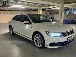 Weiß Gebraucht 2018 VW Passat Comfortline Limousine | 20.000 € (Teuer)