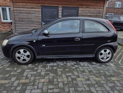 Schwarz Gebraucht 2004 Opel Corsa Kleinwagen | 1.350 €