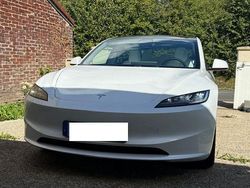 Weiß Gebraucht 2025 Tesla Model 3 Long Range RWD Limousine | 42.900 € (Etwas zu teuer)