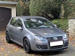 Grau Gebraucht 2008 VW Golf V Sport Limousine | 4.990 €