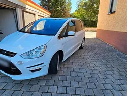 Weiß Gebraucht 2014 Ford S-MAX S Van / Kleinbus | 13.700 € (Teuer)