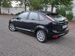 Schwarz Gebraucht 2009 Ford Focus Kleinwagen | 4.200 € (Etwas zu teuer)