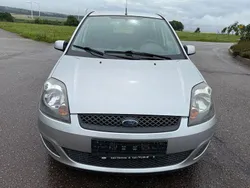 Silber Gebraucht 2008 Ford Fiesta Style Kleinwagen | 2.777 € (Fairer Preis)