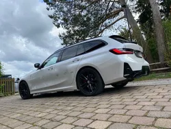 Weiß Gebraucht 2022 BMW M340 M Sport Limousine | 44.888 € (Fairer Preis)