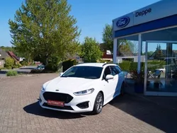 Weiß Gebraucht 2021 Ford Mondeo ST-Line Limousine | 24.450 € (Teuer)