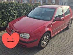 Rot Gebraucht 2001 VW Golf Basis Limousine | 1.750 € (Guter Preis)