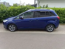 Blau Gebraucht 2016 Ford Grand C-Max Trend Van / Kleinbus | 8.450 € (Fairer Preis)