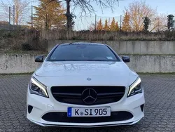 Weiß Gebraucht 2017 Mercedes CLA250 Limousine | 22.400 € (Fairer Preis)