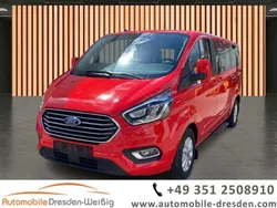 Rot Gebraucht 2022 Ford Tourneo Custom Titanium Limousine | 30.980 € (Guter Preis)