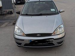 Silber Gebraucht 2004 Ford Focus Kombi | 500 € (Superpreis)