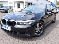 Black sapphire metallic Gebraucht 2021 BMW 520 Kombi | 24.970 € (Superpreis)