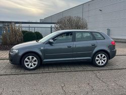 Grau Gebraucht 2004 Audi A3 Ambiente Limousine | 2.499 € (Guter Preis)