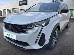 Weiß Gebraucht 2023 Peugeot 5008 Allure Van / Kleinbus | 26.990 € (Guter Preis)