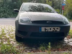 Silber Gebraucht 2004 Ford Fiesta Kleinwagen | 750 € (Superpreis)
