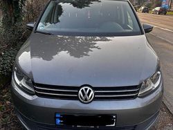 Grau Gebraucht 2011 VW Touran Van / Kleinbus | 6.850 € (Fairer Preis)