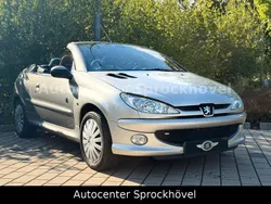 Grau Gebraucht 2007 Peugeot 206 CC Roland Garros Cabrio | 7.999 €