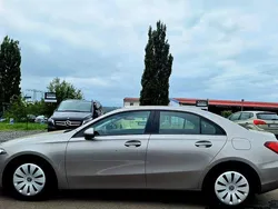 Beige Gebraucht 2020 Mercedes A180 Limousine | 13.990 € (Superpreis)
