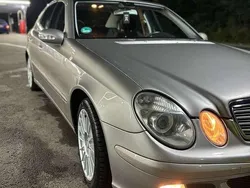 Bronze Gebraucht 2004 Mercedes E200 Classic Limousine | 5.150 € (Fairer Preis)