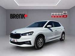 Weiss Gebraucht 2022 Skoda Fabia Ambition Kleinwagen | 15.790 € (Guter Preis)