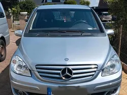 Blau Gebraucht 2025 Mercedes B170 Van / Kleinbus | 3.200 €