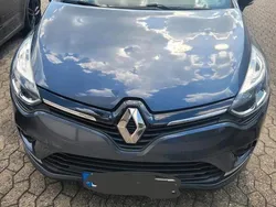 Grau Gebraucht 2018 Renault Clio IV Kleinwagen | 6.250 €