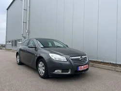 Grau Gebraucht 2010 Opel Insignia Limousine | 4.499 € (Fairer Preis)