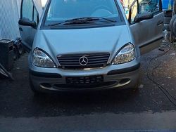 Silber Gebraucht 2002 Mercedes A140 Classic Van / Kleinbus | 1.200 € (Fairer Preis)