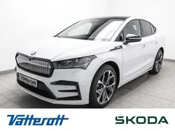 Weiss Gebraucht 2022 Skoda Enyaq iV RS SUV | 39.850 € (Guter Preis)