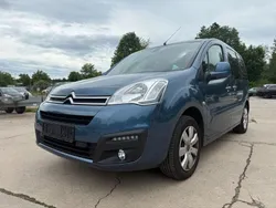 Blau Gebraucht 2016 Citroën Berlingo SELECTION Van / Kleinbus | 7.699 € (Superpreis)