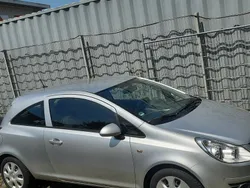 Grau Gebraucht 2009 Opel Corsa Edition Limousine | 4.750 € (Fairer Preis)