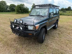 Grau Gebraucht 2010 Toyota Land Cruiser SUV | 38.500 €