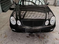 Schwarz Gebraucht 2003 Mercedes E240 Elegance Limousine | 3.300 € (Superpreis)