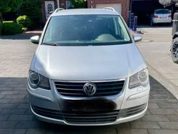 Silber Gebraucht 2009 VW Touran United Van / Kleinbus | 6.350 € (Teuer)