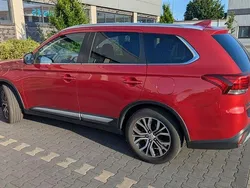 Rot Gebraucht 2018 Mitsubishi Outlander Plus SUV | 13.500 € (Guter Preis)