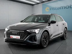 Grau Gebraucht 2023 Audi Q8 e-tron S-Line SUV | 54.199 € (Guter Preis)