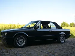 Schwarz Gebraucht 1993 BMW 318 Cabriolet Performance Cabrio | 16.998 €