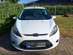 Weiß Gebraucht 2012 Ford Fiesta Champions Edition Kleinwagen | 3.250 € (Guter Preis)